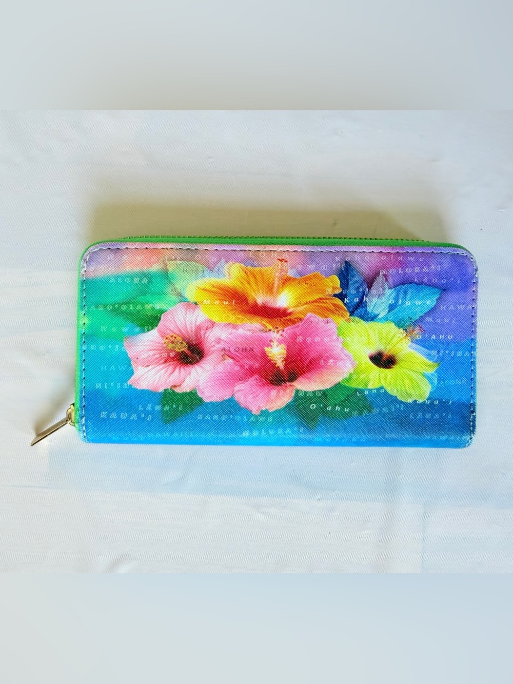 Island Crew Hawaii Floral Wallet Zip Around Hibiscus Tropical